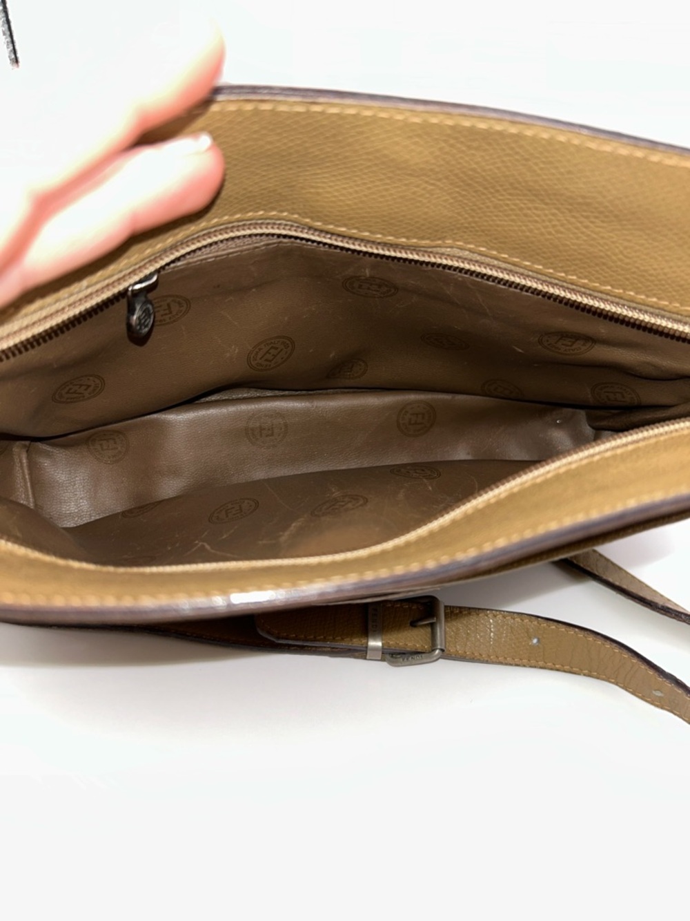 Fendi vintage monogram crossbody - Picture 6 of 15